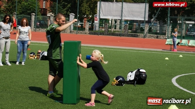 Zdjęcie w galerii na portalu naszraciborz.pl: No, a teraz zażyjmy sobie pieg&oacute;w! - Akademia Pana Kleksa zawitała do Raciborza wiadomości z regionu