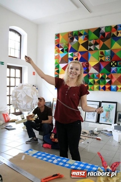 Zdjęcie w galerii na portalu naszraciborz.pl: Międzynarodowe warsztaty w Dreźnie z udziałem uczennic Liceum Plastycznego wiadomości z regionu