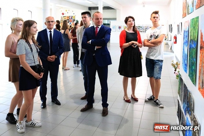 Zdjęcie w galerii na portalu naszraciborz.pl: Międzynarodowe warsztaty w Dreźnie z udziałem uczennic Liceum Plastycznego wiadomości z regionu