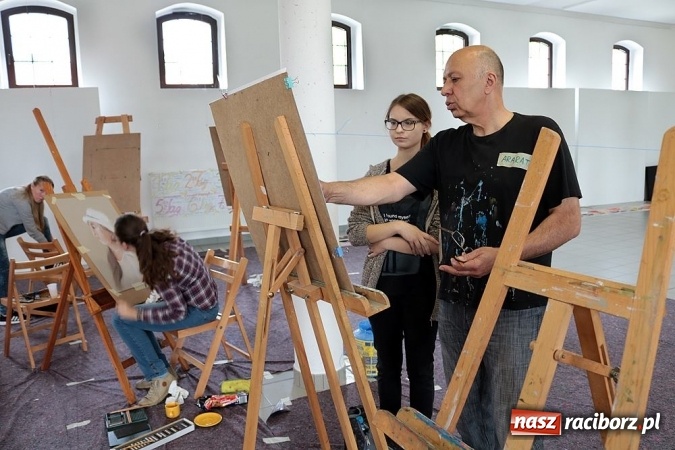 Zdjęcie w galerii na portalu naszraciborz.pl: Międzynarodowe warsztaty w Dreźnie z udziałem uczennic Liceum Plastycznego wiadomości z regionu