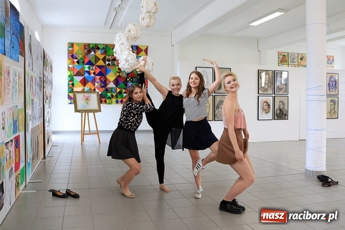 Zdjęcie w galerii na portalu naszraciborz.pl: Międzynarodowe warsztaty w Dreźnie z udziałem uczennic Liceum Plastycznego wiadomości z regionu