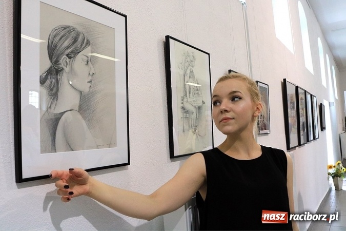 Zdjęcie w galerii na portalu naszraciborz.pl: Międzynarodowe warsztaty w Dreźnie z udziałem uczennic Liceum Plastycznego wiadomości z regionu