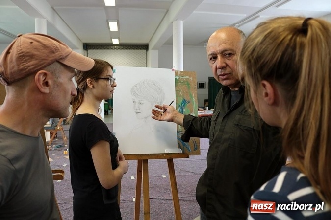 Zdjęcie w galerii na portalu naszraciborz.pl: Międzynarodowe warsztaty w Dreźnie z udziałem uczennic Liceum Plastycznego wiadomości z regionu