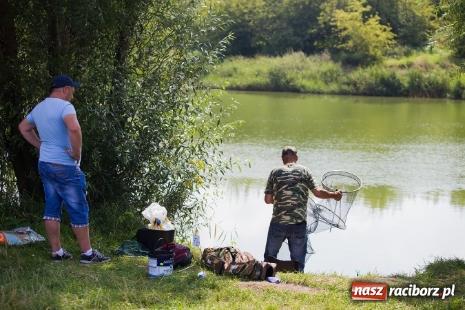 Zdjęcie w galerii na portalu naszraciborz.pl: Osoby niesłyszące rywalizują w Mistrzostwach w Wędkarstwie Spławikowym wiadomości z regionu