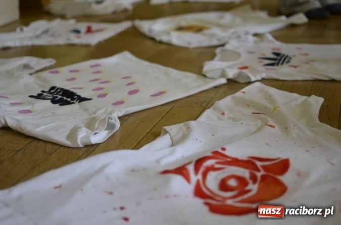 Zdjęcie w galerii na portalu naszraciborz.pl: Coś z niczego na warsztatach rękodzieła w Raciborskim Centrum Kultury wiadomości z regionu