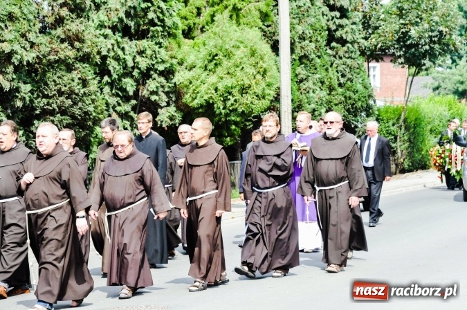 Zdjęcie w galerii na portalu naszraciborz.pl: Na Płoni pożegnano dziś śp. Józefa Marcala wiadomości z regionu