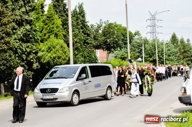 Zdjęcie w galerii na portalu naszraciborz.pl: Na Płoni pożegnano dziś śp. Józefa Marcala wiadomości z regionu