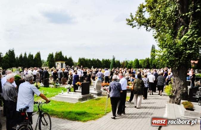 Zdjęcie w galerii na portalu naszraciborz.pl: Na Płoni pożegnano dziś śp. Józefa Marcala wiadomości z regionu