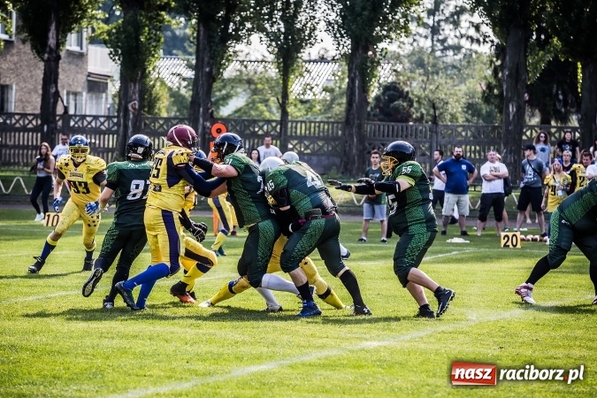 Zdjęcie w galerii na portalu naszraciborz.pl: Cztery drużyny futbolu amerykańskiego walczyły w Raciborzu o udział w mistrzostwach Polski PLFA 8 wiadomości z regionu