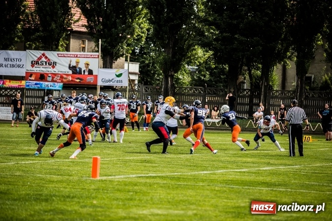 Zdjęcie w galerii na portalu naszraciborz.pl: Cztery drużyny futbolu amerykańskiego walczyły w Raciborzu o udział w mistrzostwach Polski PLFA 8 wiadomości z regionu