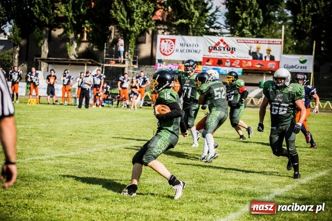 Zdjęcie w galerii na portalu naszraciborz.pl: Cztery drużyny futbolu amerykańskiego walczyły w Raciborzu o udział w mistrzostwach Polski PLFA 8 wiadomości z regionu