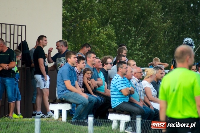 Zdjęcie w galerii na portalu naszraciborz.pl: A klasa: Płomień strawił Wypoczynek wiadomości z regionu