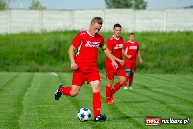 Zdjęcie w galerii na portalu naszraciborz.pl: A klasa: Płomień strawił Wypoczynek wiadomości z regionu