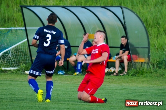 Zdjęcie w galerii na portalu naszraciborz.pl: A klasa: Płomień strawił Wypoczynek wiadomości z regionu