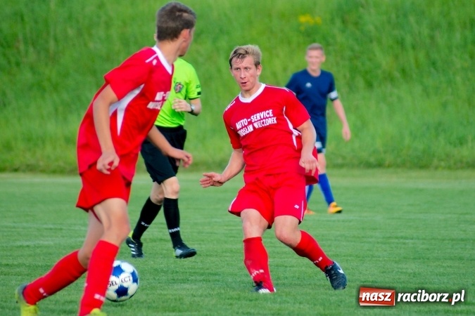 Zdjęcie w galerii na portalu naszraciborz.pl: A klasa: Płomień strawił Wypoczynek wiadomości z regionu