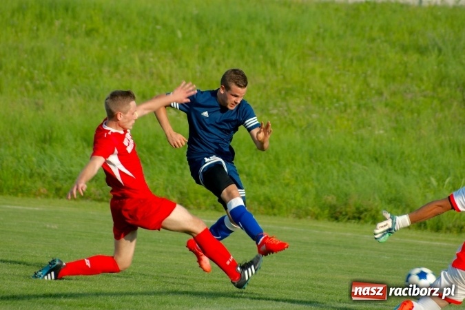 Zdjęcie w galerii na portalu naszraciborz.pl: A klasa: Płomień strawił Wypoczynek wiadomości z regionu