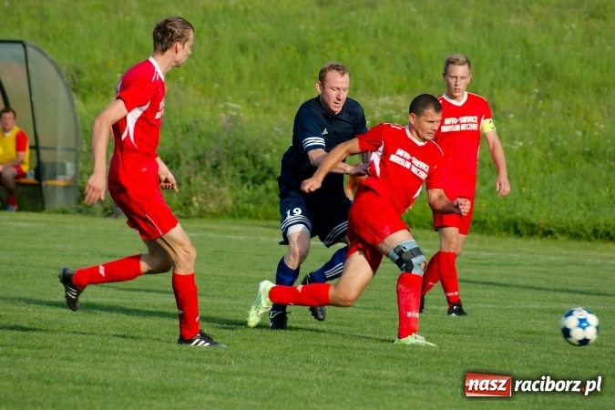 Zdjęcie w galerii na portalu naszraciborz.pl: A klasa: Płomień strawił Wypoczynek wiadomości z regionu