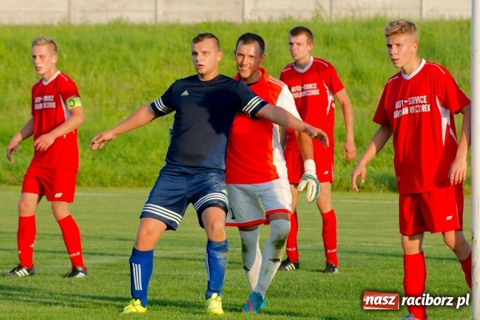 Zdjęcie w galerii na portalu naszraciborz.pl: A klasa: Płomień strawił Wypoczynek wiadomości z regionu