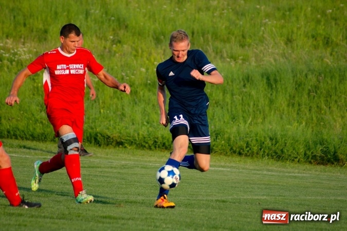 Zdjęcie w galerii na portalu naszraciborz.pl: A klasa: Płomień strawił Wypoczynek wiadomości z regionu