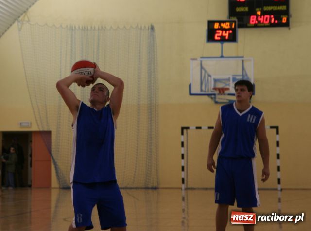 Zdjęcie w galerii na portalu naszraciborz.pl: Raciborska koszykówka  wiadomości z regionu