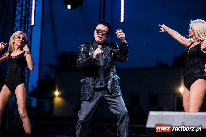 Zdjęcie w galerii na portalu naszraciborz.pl: Memoriał 2016: Dobra zabawa przy przebojach Fancy'ego wiadomości z regionu