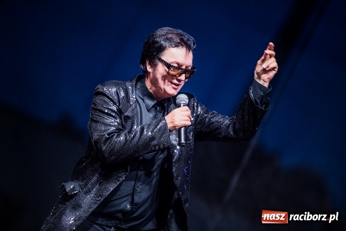 Zdjęcie w galerii na portalu naszraciborz.pl: Memoriał 2016: Dobra zabawa przy przebojach Fancy'ego wiadomości z regionu