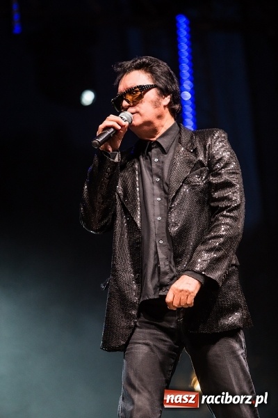 Zdjęcie w galerii na portalu naszraciborz.pl: Memoriał 2016: Dobra zabawa przy przebojach Fancy'ego wiadomości z regionu