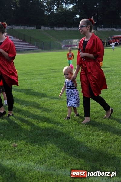 Zdjęcie w galerii na portalu naszraciborz.pl: Memoriał 2016: dzień pierwszy - wręczenie nagr&oacute;d, oficjalne otwarcie, pokazy zapaśnicze i blok dla dzieci wiadomości z regionu