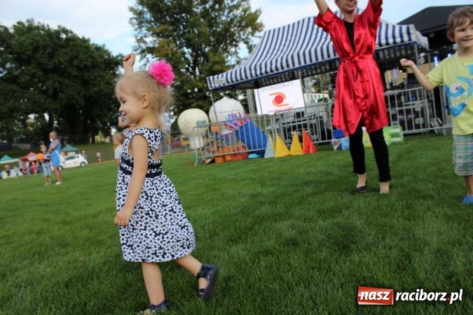 Zdjęcie w galerii na portalu naszraciborz.pl: Memoriał 2016: dzień pierwszy - wręczenie nagr&oacute;d, oficjalne otwarcie, pokazy zapaśnicze i blok dla dzieci wiadomości z regionu