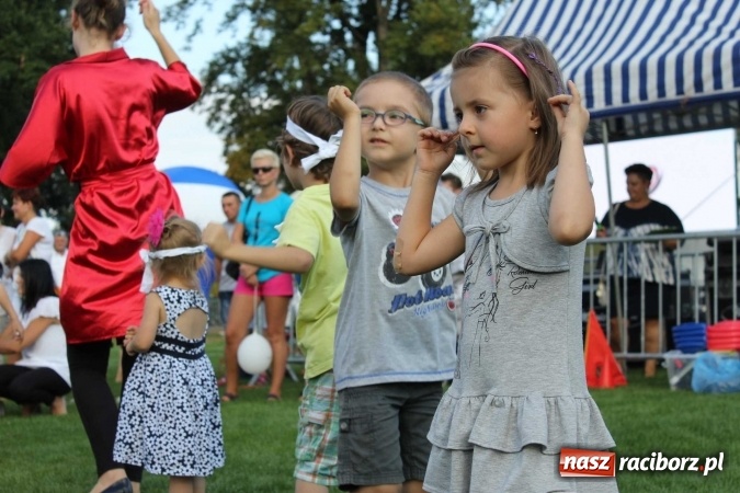 Zdjęcie w galerii na portalu naszraciborz.pl: Memoriał 2016: dzień pierwszy - wręczenie nagr&oacute;d, oficjalne otwarcie, pokazy zapaśnicze i blok dla dzieci wiadomości z regionu