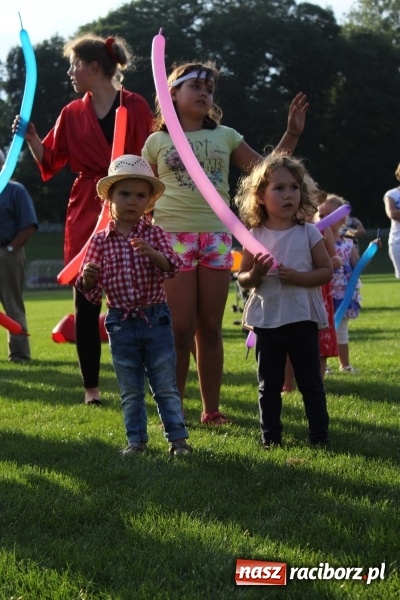 Zdjęcie w galerii na portalu naszraciborz.pl: Memoriał 2016: dzień pierwszy - wręczenie nagr&oacute;d, oficjalne otwarcie, pokazy zapaśnicze i blok dla dzieci wiadomości z regionu