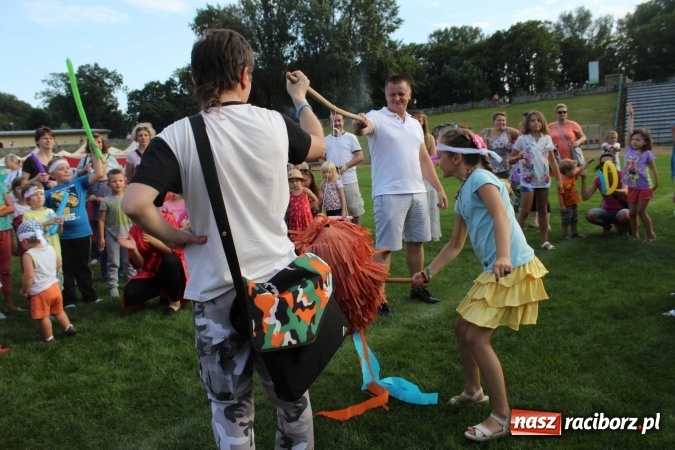 Zdjęcie w galerii na portalu naszraciborz.pl: Memoriał 2016: dzień pierwszy - wręczenie nagr&oacute;d, oficjalne otwarcie, pokazy zapaśnicze i blok dla dzieci wiadomości z regionu
