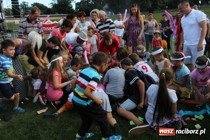 Zdjęcie w galerii na portalu naszraciborz.pl: Memoriał 2016: dzień pierwszy - wręczenie nagr&oacute;d, oficjalne otwarcie, pokazy zapaśnicze i blok dla dzieci wiadomości z regionu
