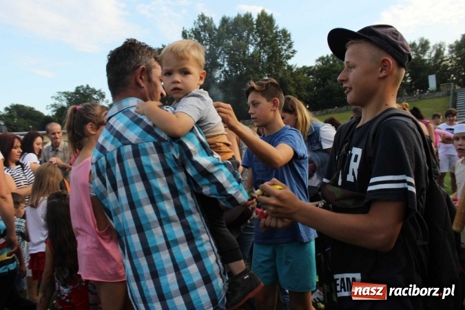 Zdjęcie w galerii na portalu naszraciborz.pl: Memoriał 2016: dzień pierwszy - wręczenie nagr&oacute;d, oficjalne otwarcie, pokazy zapaśnicze i blok dla dzieci wiadomości z regionu