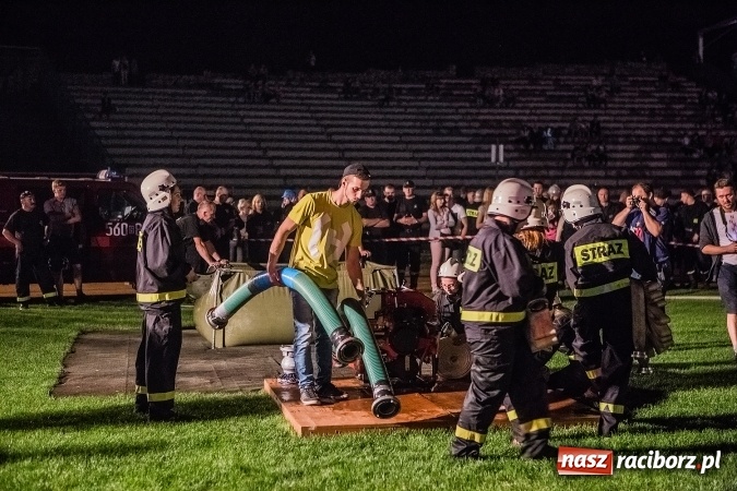 Zdjęcie w galerii na portalu naszraciborz.pl: Ognik 2016. Prądownica dla Sudoła, Puchar NaszRaciborz.pl dla Samborowic wiadomości z regionu