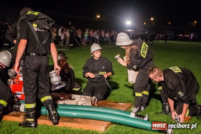 Zdjęcie w galerii na portalu naszraciborz.pl: Ognik 2016. Prądownica dla Sudoła, Puchar NaszRaciborz.pl dla Samborowic wiadomości z regionu