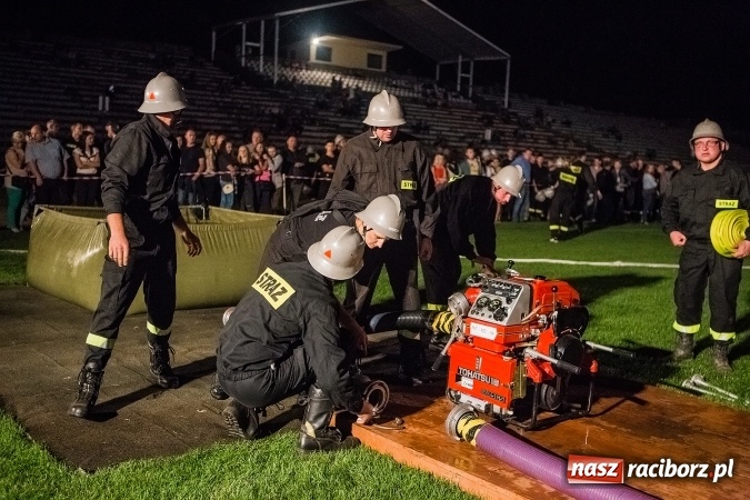Zdjęcie w galerii na portalu naszraciborz.pl: Ognik 2016. Prądownica dla Sudoła, Puchar NaszRaciborz.pl dla Samborowic wiadomości z regionu