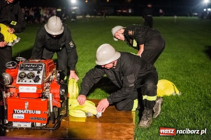 Zdjęcie w galerii na portalu naszraciborz.pl: Ognik 2016. Prądownica dla Sudoła, Puchar NaszRaciborz.pl dla Samborowic wiadomości z regionu