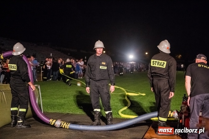 Zdjęcie w galerii na portalu naszraciborz.pl: Ognik 2016. Prądownica dla Sudoła, Puchar NaszRaciborz.pl dla Samborowic wiadomości z regionu