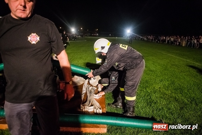 Zdjęcie w galerii na portalu naszraciborz.pl: Ognik 2016. Prądownica dla Sudoła, Puchar NaszRaciborz.pl dla Samborowic wiadomości z regionu