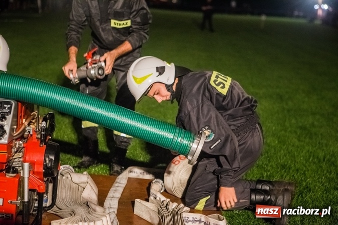 Zdjęcie w galerii na portalu naszraciborz.pl: Ognik 2016. Prądownica dla Sudoła, Puchar NaszRaciborz.pl dla Samborowic wiadomości z regionu