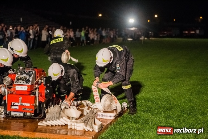 Zdjęcie w galerii na portalu naszraciborz.pl: Ognik 2016. Prądownica dla Sudoła, Puchar NaszRaciborz.pl dla Samborowic wiadomości z regionu