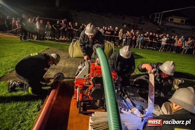 Zdjęcie w galerii na portalu naszraciborz.pl: Ognik 2016. Prądownica dla Sudoła, Puchar NaszRaciborz.pl dla Samborowic wiadomości z regionu