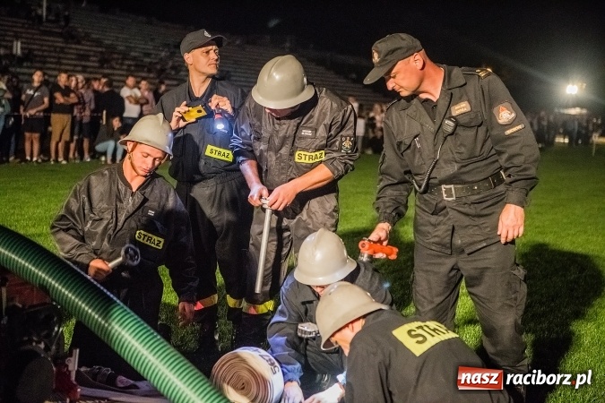 Zdjęcie w galerii na portalu naszraciborz.pl: Ognik 2016. Prądownica dla Sudoła, Puchar NaszRaciborz.pl dla Samborowic wiadomości z regionu