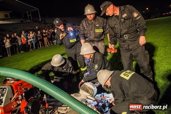 Zdjęcie w galerii na portalu naszraciborz.pl: Ognik 2016. Prądownica dla Sudoła, Puchar NaszRaciborz.pl dla Samborowic wiadomości z regionu