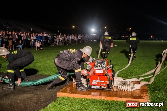 Zdjęcie w galerii na portalu naszraciborz.pl: Ognik 2016. Prądownica dla Sudoła, Puchar NaszRaciborz.pl dla Samborowic wiadomości z regionu