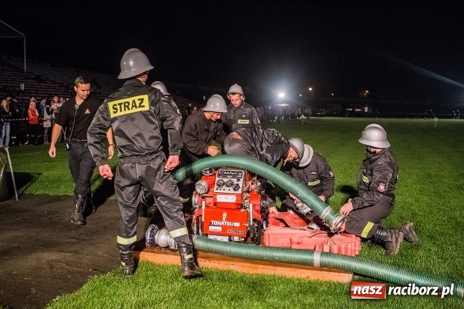 Zdjęcie w galerii na portalu naszraciborz.pl: Ognik 2016. Prądownica dla Sudoła, Puchar NaszRaciborz.pl dla Samborowic wiadomości z regionu