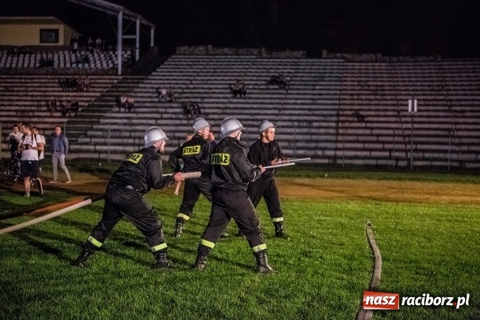 Zdjęcie w galerii na portalu naszraciborz.pl: Ognik 2016. Prądownica dla Sudoła, Puchar NaszRaciborz.pl dla Samborowic wiadomości z regionu