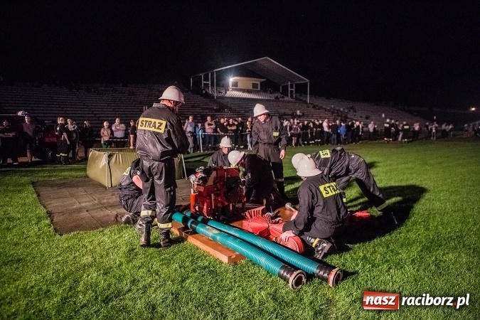 Zdjęcie w galerii na portalu naszraciborz.pl: Ognik 2016. Prądownica dla Sudoła, Puchar NaszRaciborz.pl dla Samborowic wiadomości z regionu