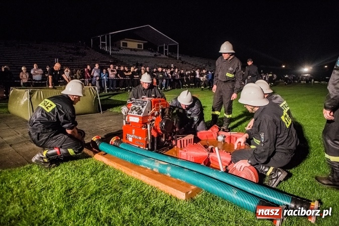 Zdjęcie w galerii na portalu naszraciborz.pl: Ognik 2016. Prądownica dla Sudoła, Puchar NaszRaciborz.pl dla Samborowic wiadomości z regionu
